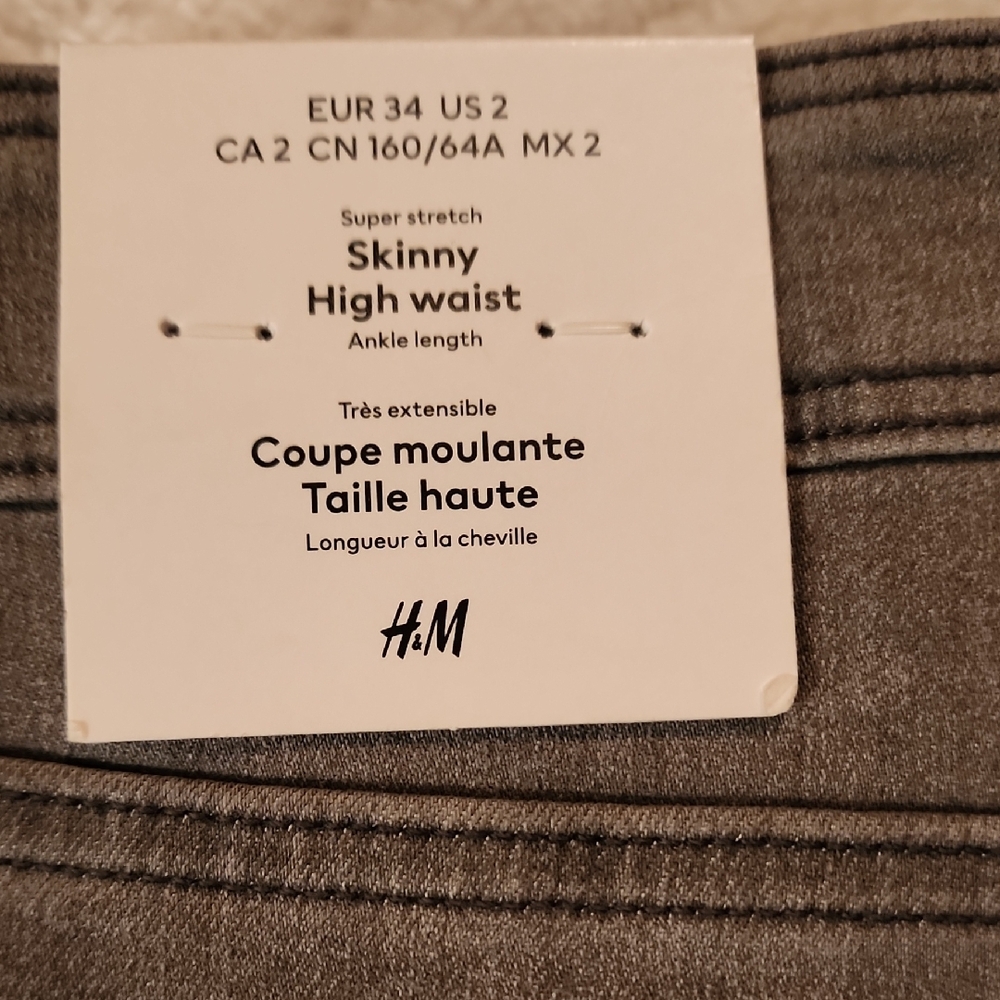 Women's Gray Skinny  Jeans - Picture 4 of 7